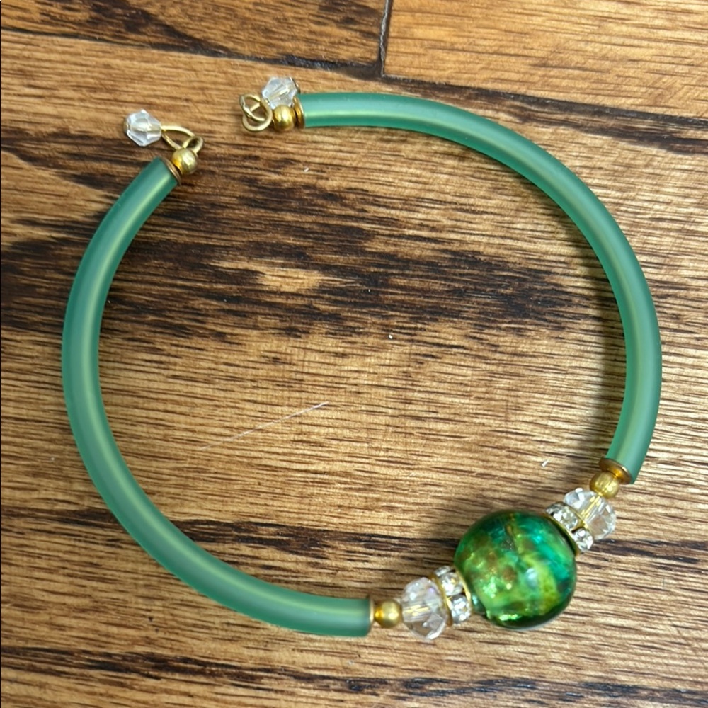 Murano Green and Gold Bracelet with Decorative Bead